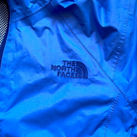 The North Face Dry Vent rain jacket - Picture 3 of 6